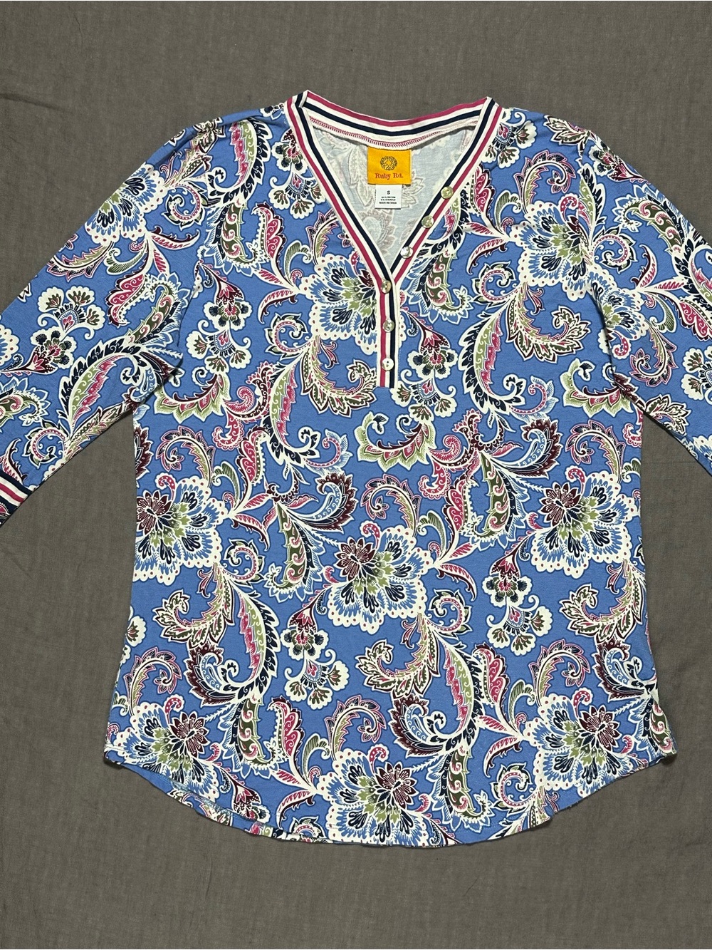Ruby Rd. Blue & Pink Paisley V-Neck Knit Top
